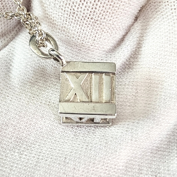 Tiffany & Co. Atlas Cube Roman Numerals 925 Sterling Pendant Necklace VGUC - Picture 15 of 16